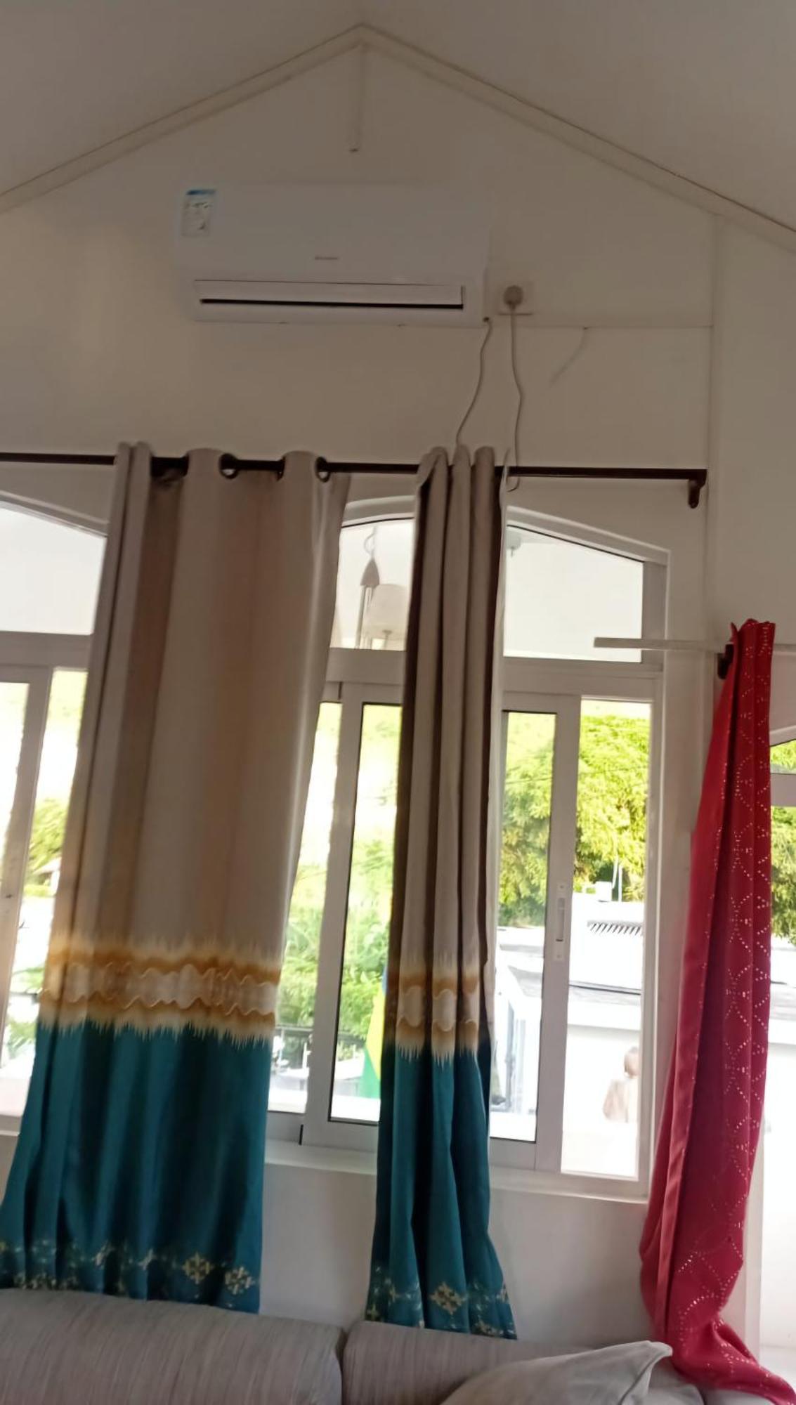 Cheerful 1 Bed Vacation Home With Tours & Facilities La Gaulette Extérieur photo